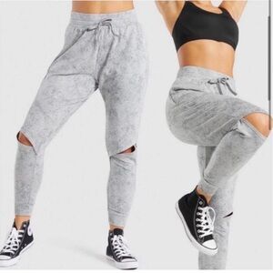 🌺CLEAR OUT ITEM🌺⭐️NWT Gymshark Chalk Bottoms